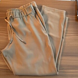 Lululemon casual tan pants EUC!